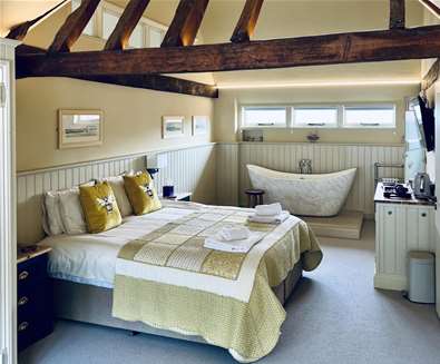 10% off winter bed & breakfast stays at Dingle Marsh Barns