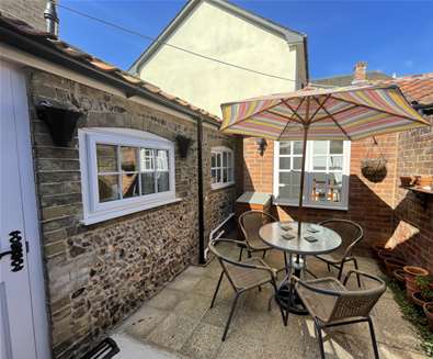 20% OFF 2026 Holidays at All Seasons Cottage Breaks