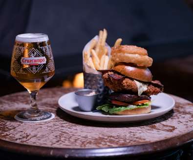 2-4-1 Burger Meal at The Kings Head - Woodbridge