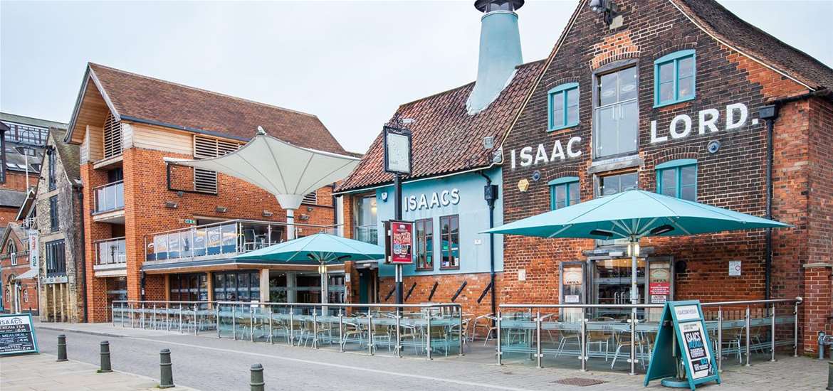 FD - Isaacs on the Quay - Exterior