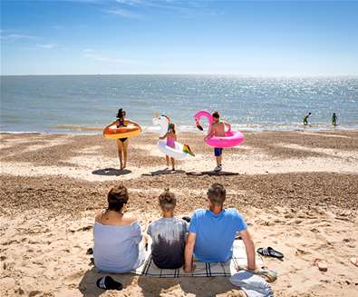 WTS - Park Holidays - Felixstowe Beach